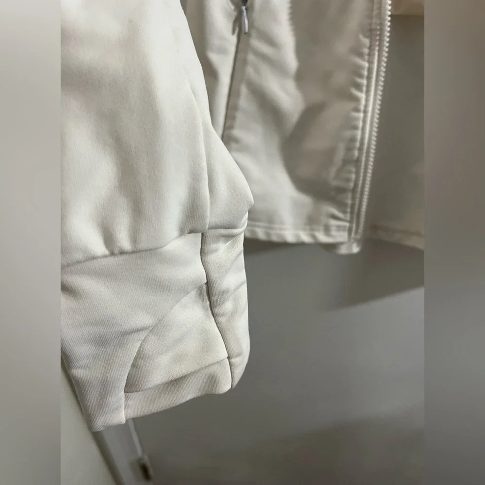 Fabletics Trinity Performance Jacket - Picture 5 of 10